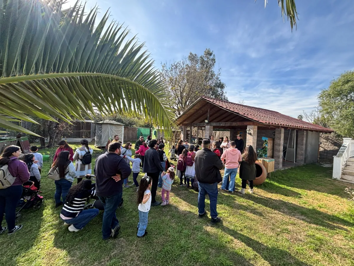 Estudiantes en una visita guiada en Bioparque Huellitas
